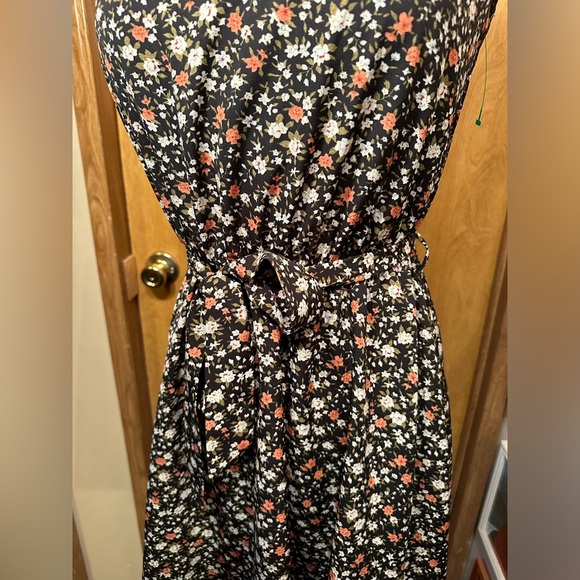 BTFBM halter style floral print size small dress - Picture 6 of 9